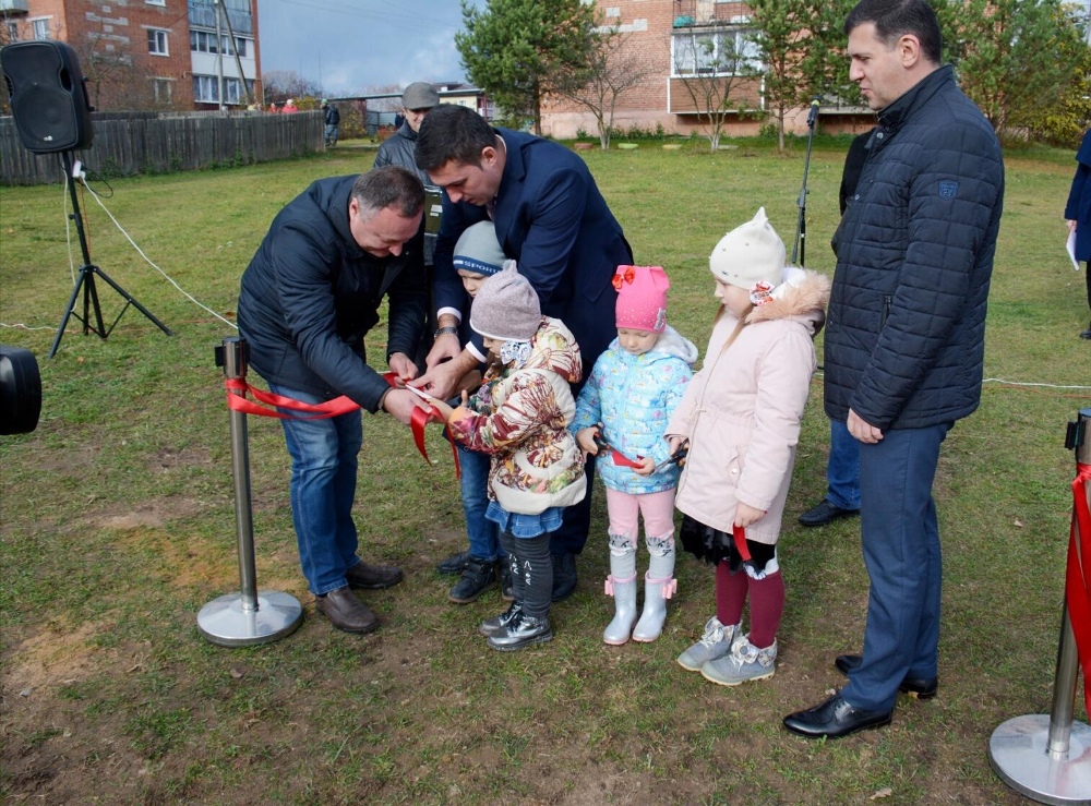 В деревне Берёзовка появилась новая детская площадка.